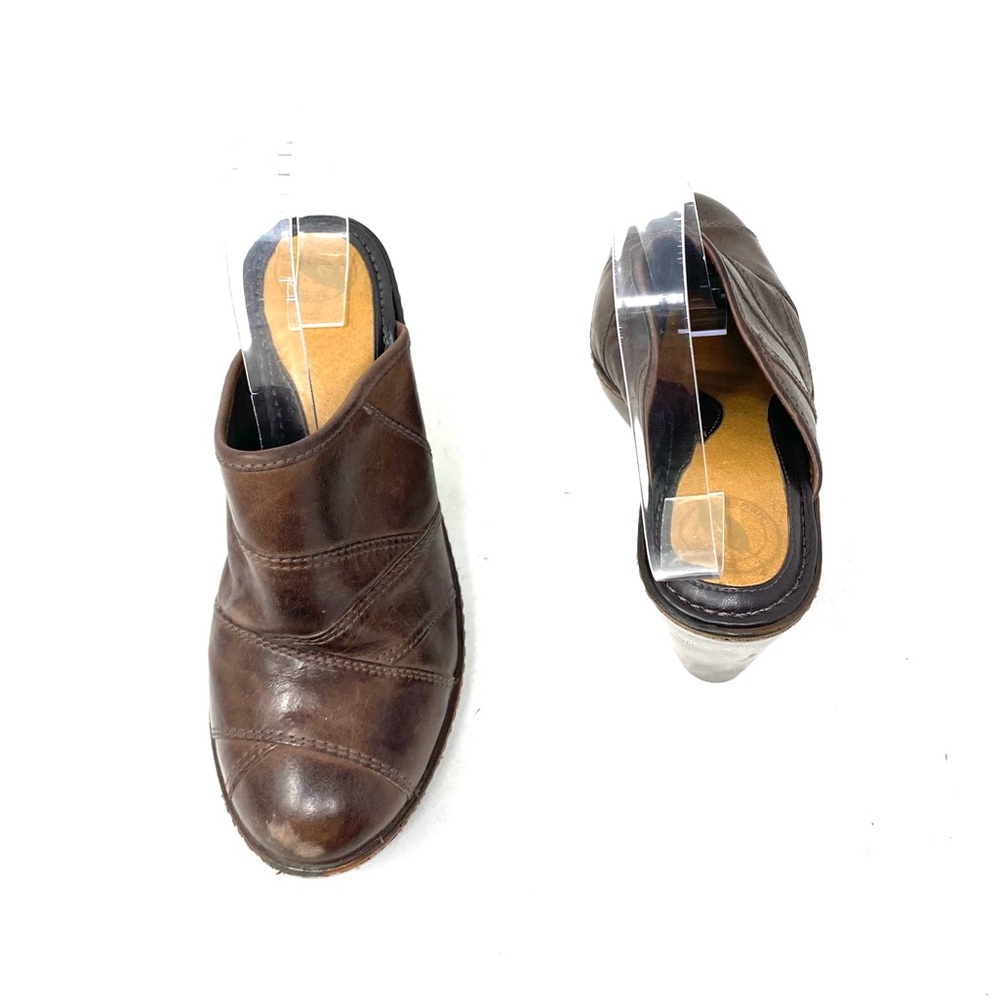 Nurture Clogs - Picture 4 of 8